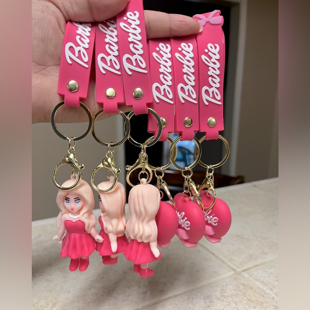 Choose one✨Barbie Pink Keychain